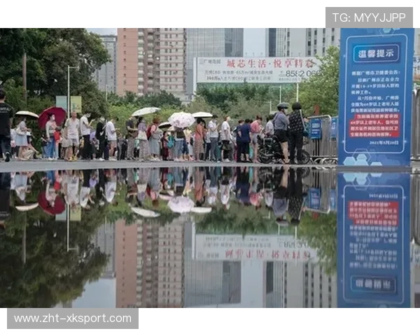 世界冠军水下训练画面疯传：揭秘顶级选手的极限之旅